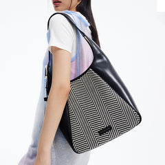 Flat Bucket Bag - Large