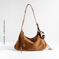 DOGGIEGO Wool Felt Pendant