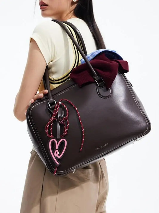 Durable Leather Tote Bag: How to Choose One That Lasts
