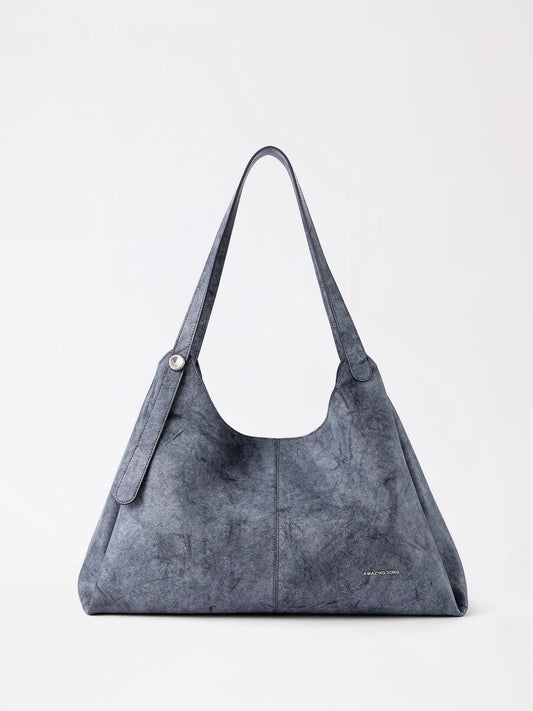 Berry tote in top-grain leather with a soft rounded bakery-inspired shape and short top handles
