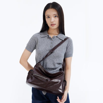 Liqueur Fang Hobo Bag