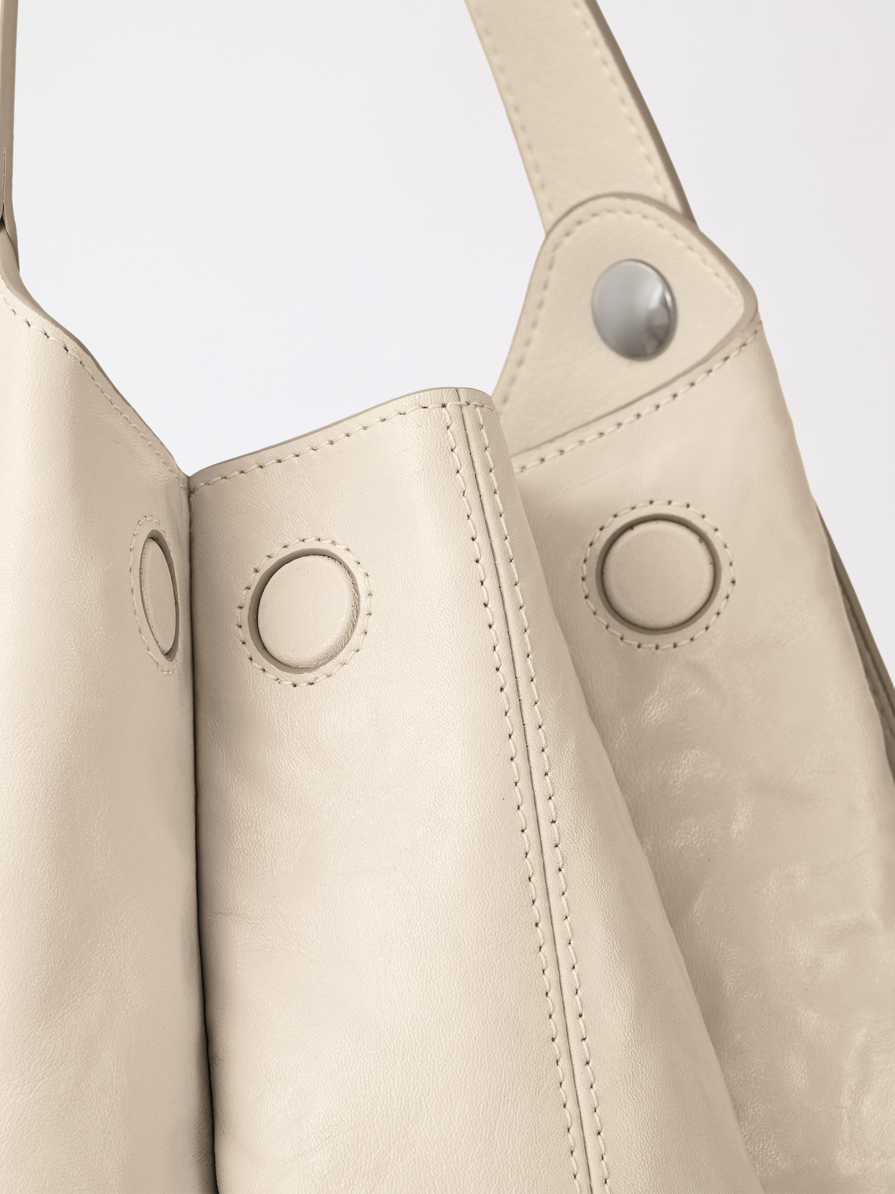 Berry Tote Bag - Top Grain Leather AMAZING SONG