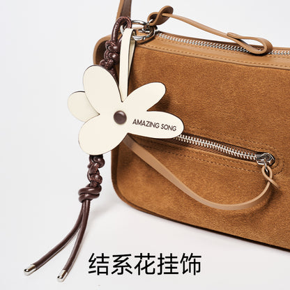 Knot-tied Flower Pendant