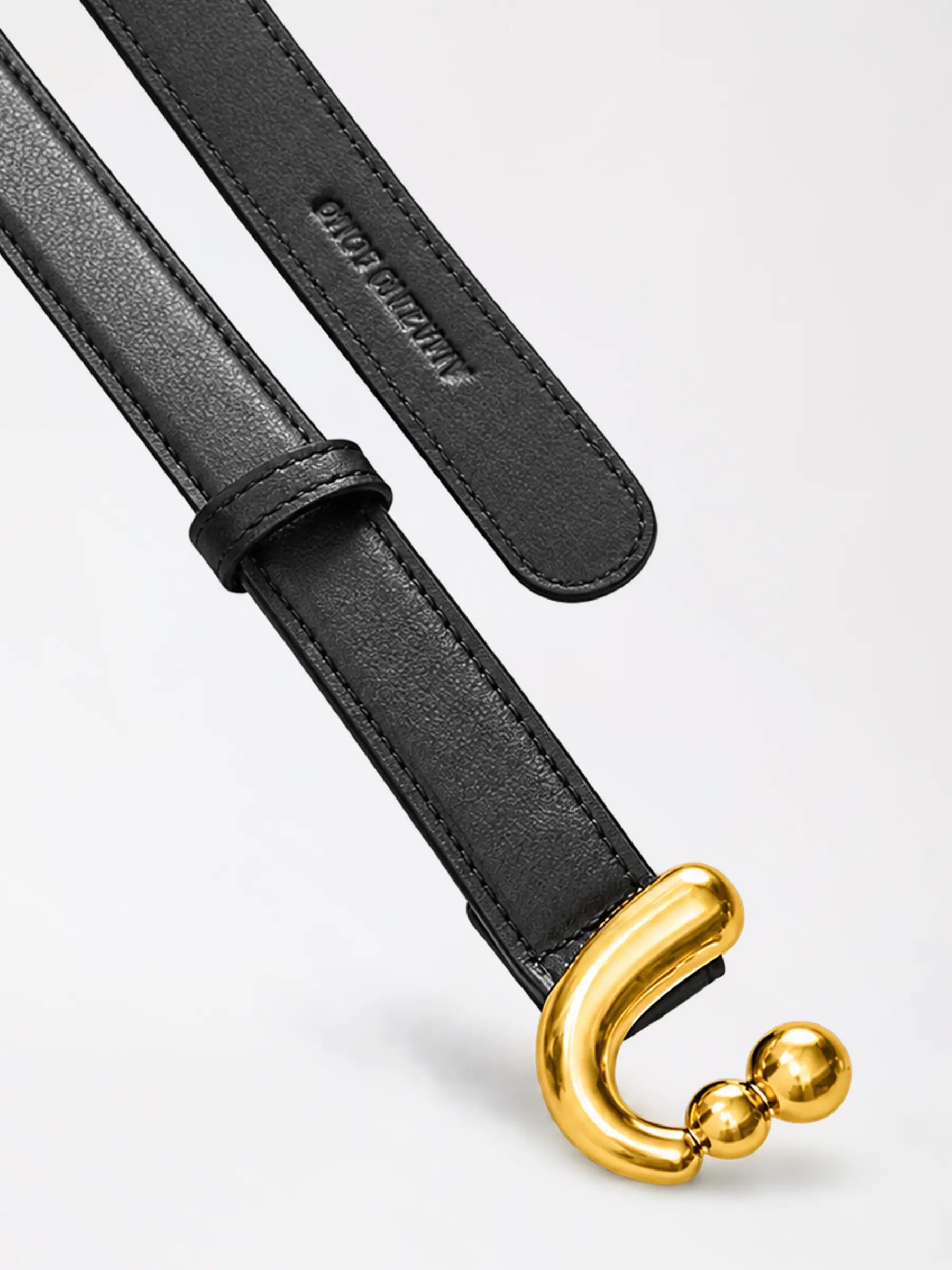 La ceinture "CHANSON IMPRESSIONNANTE"