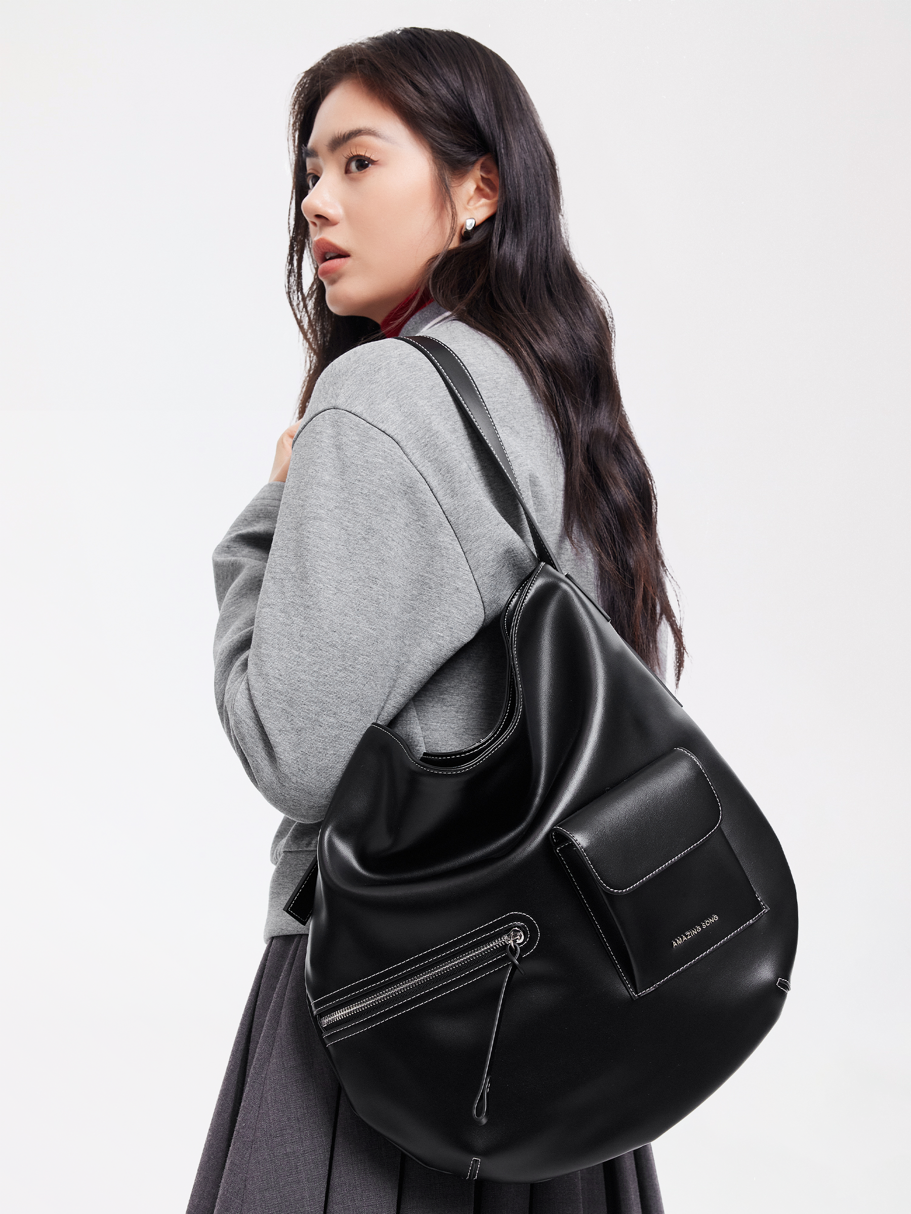 Liqueur Hobo Bag AMAZING SONG