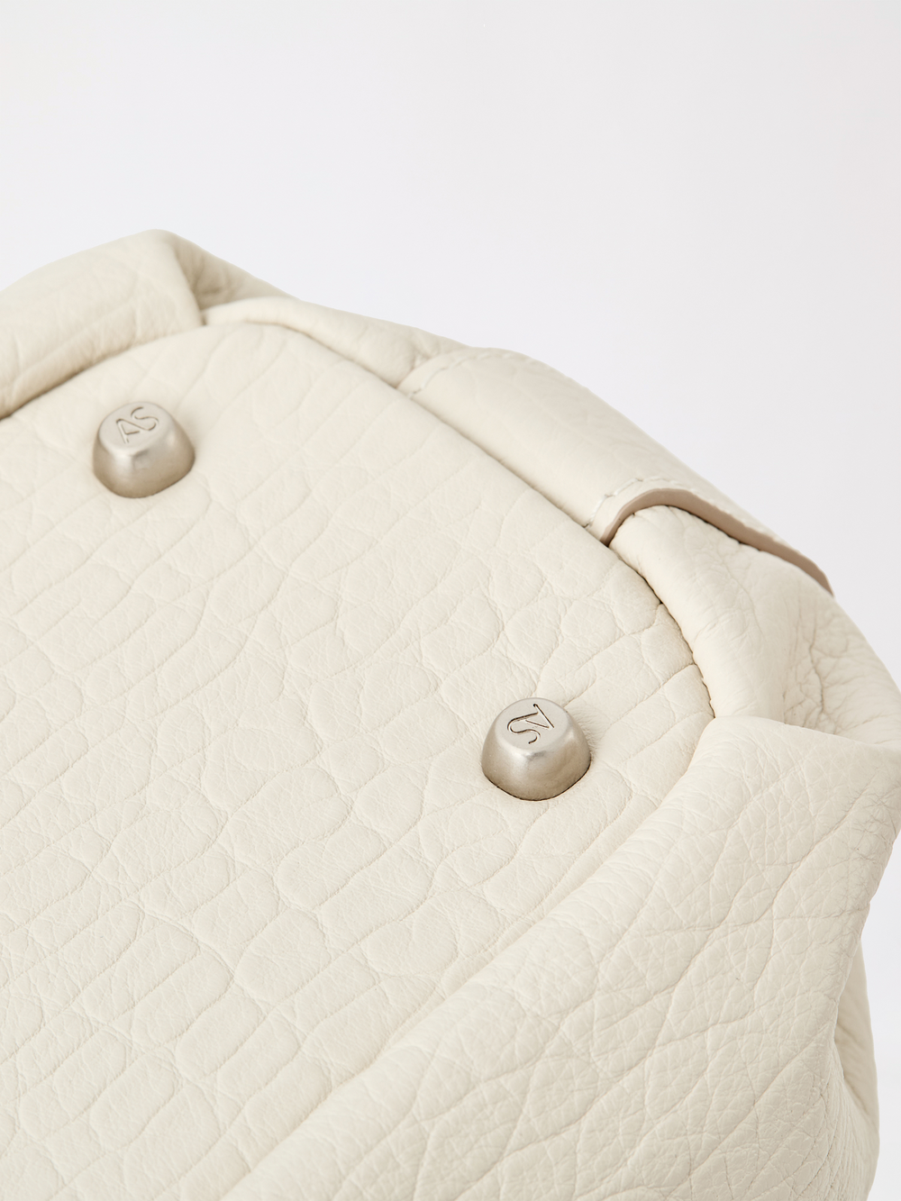 Donut Hobo Bag Top  -Grain Cowhide – Large AMAZING SONG
