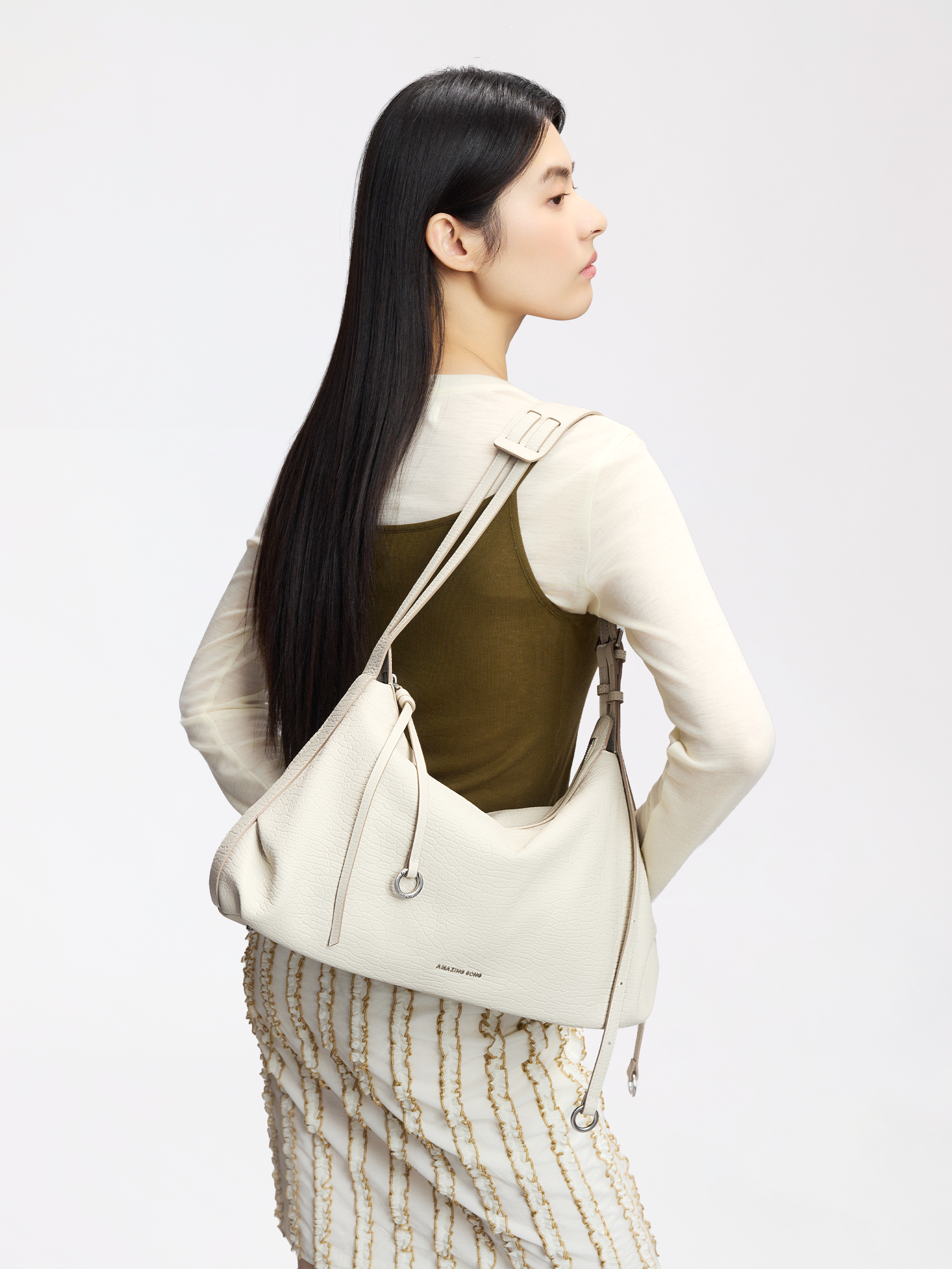 Donut Hobo Bag Top  -Grain Cowhide – Large AMAZING SONG