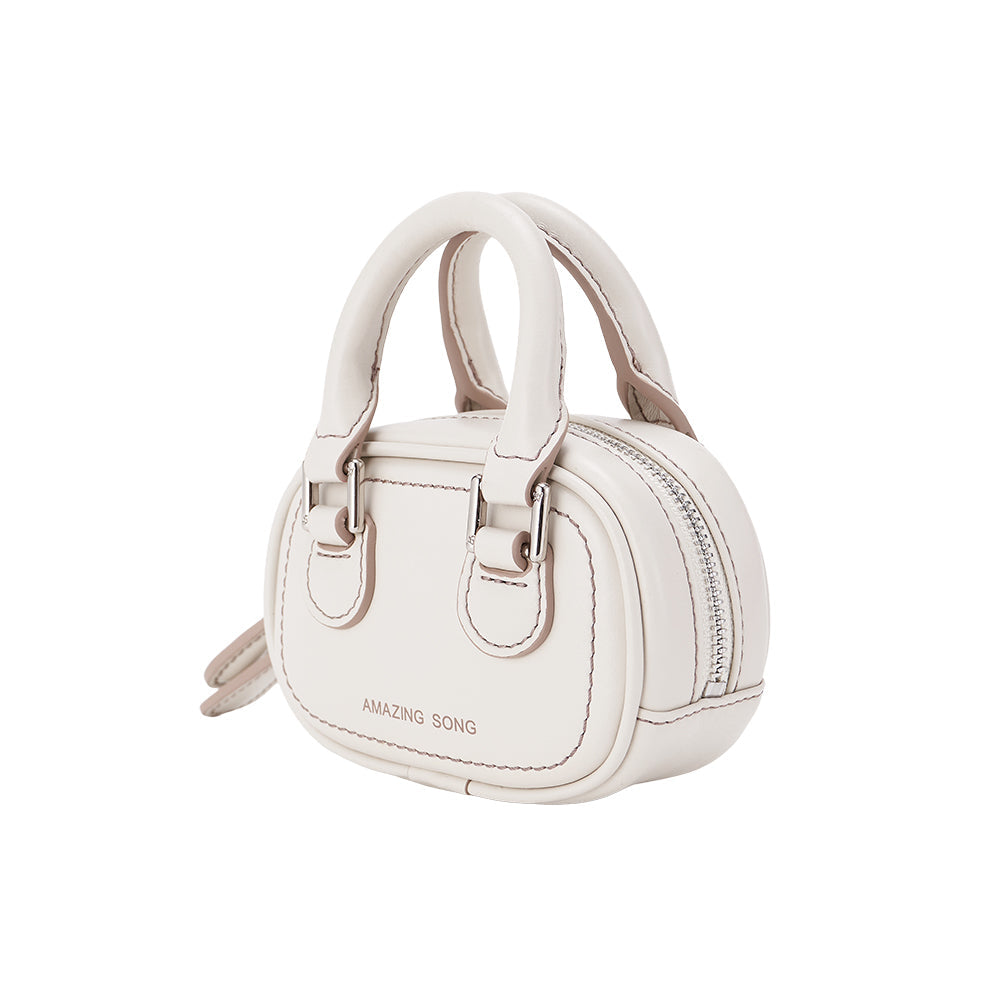 Amazing Song small white handbag with double handles and zipper, stylish shoulder bag